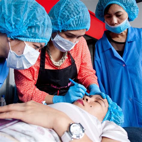 Cosmetology and beauty schools in Manila, Metro Manila .